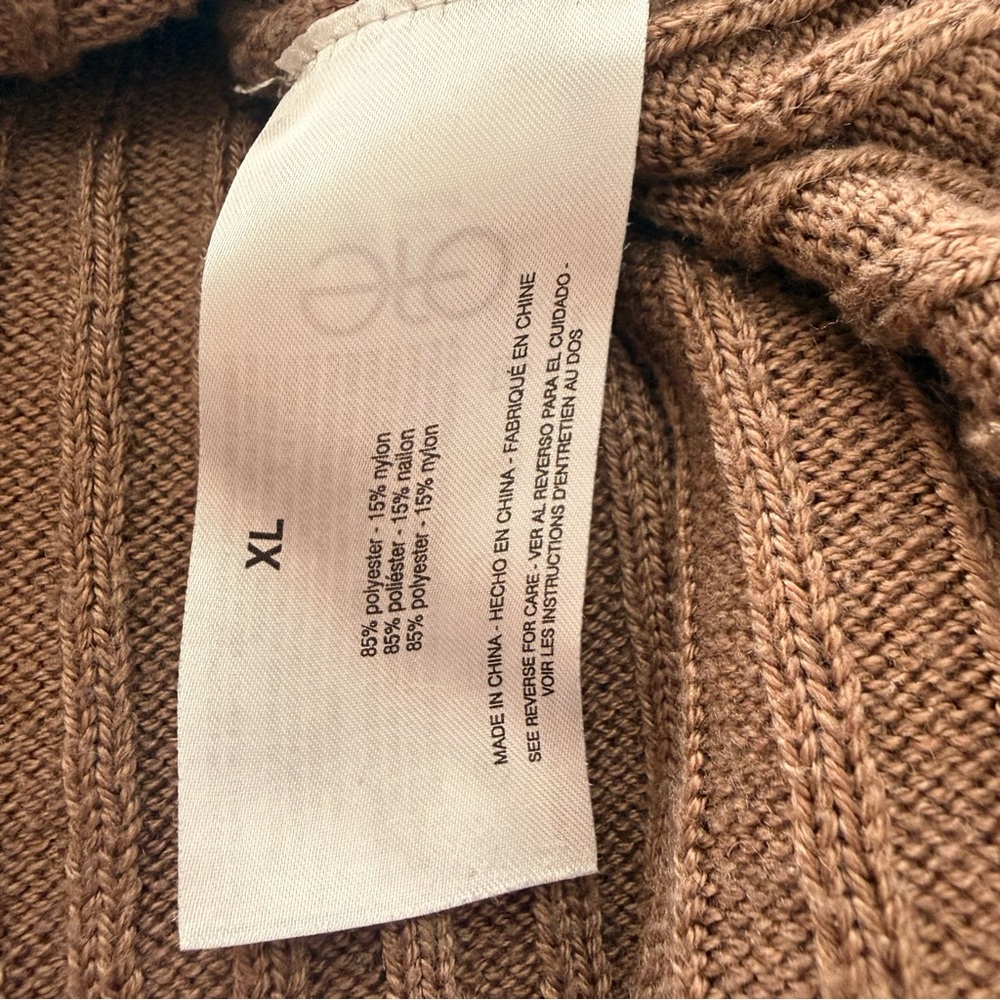 Jessica Simpson Ribbed Sweater - Picture 4 of 4